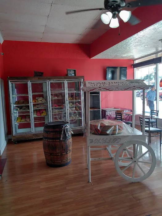 Carrusel Bakery Co. Picture 9
