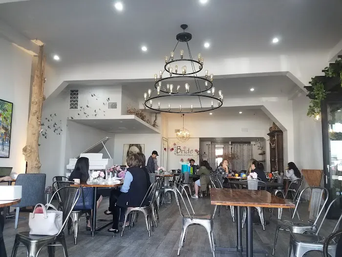 E Patisserie & Cafe Picture 9