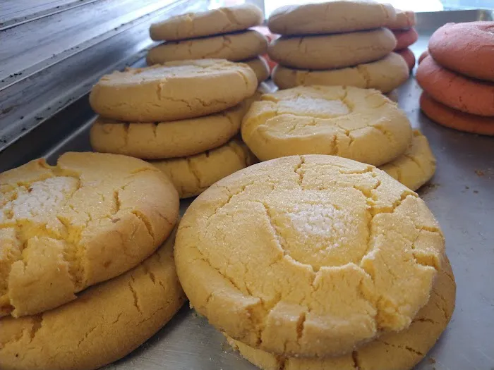 Chelos Panaderia Picture 4