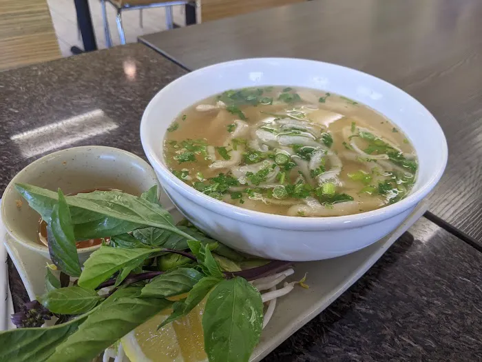 Banh Mi Che Cali Bakery Picture 9