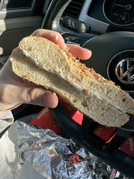 JT's Bagel Hut Picture 6