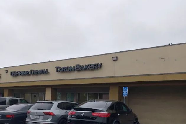 Taron Bakery
