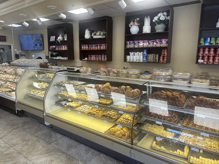 Sarkis Pastry Picture 1