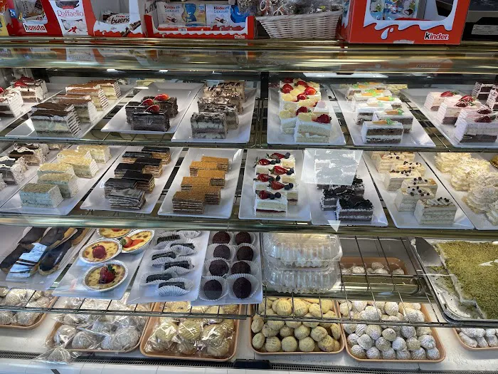 Sarkis Pastry Picture 10
