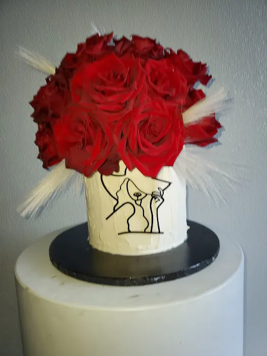 YUMMY Custom Cakes Picture 7