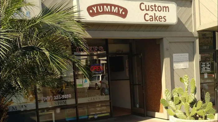 YUMMY Custom Cakes Picture 5