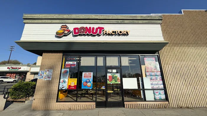 Donut Factory Picture 7