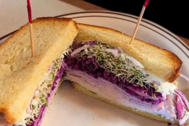 Belle's Delicatessen & Bar