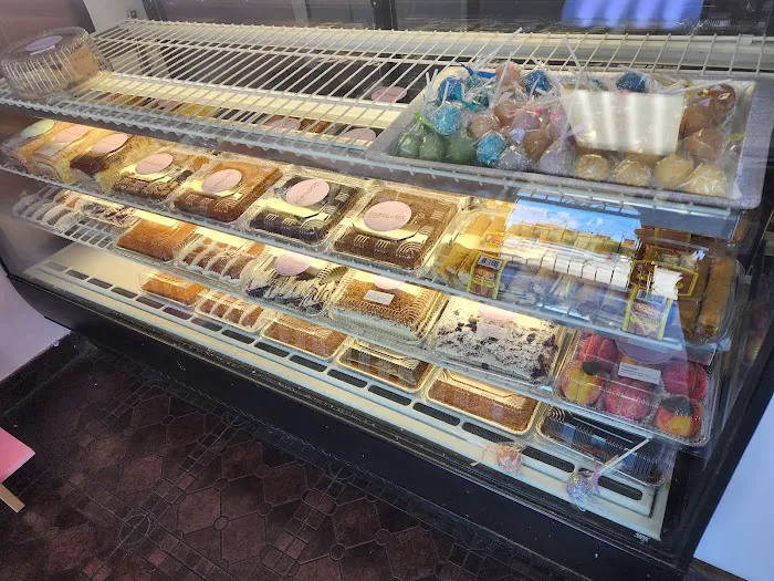 Papillon International Bakery Picture 5