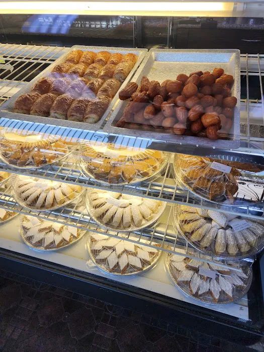 Papillon International Bakery Picture 3