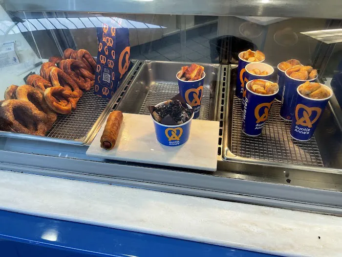 Auntie Anne's Picture 9
