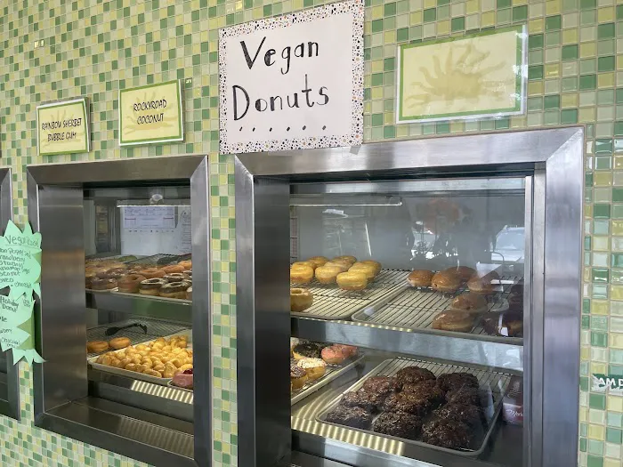 AM Donut & Yogurt Picture 7
