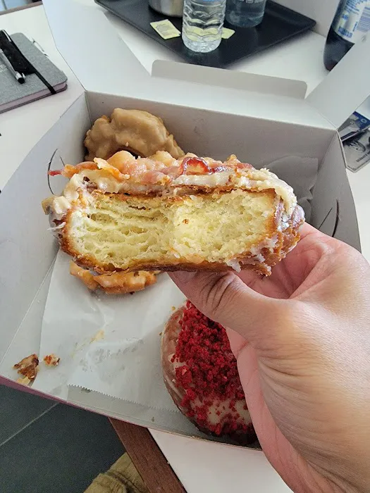 AM Donut & Yogurt Picture 5