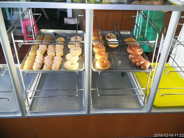 Lisa’s Donut Alley Picture 10