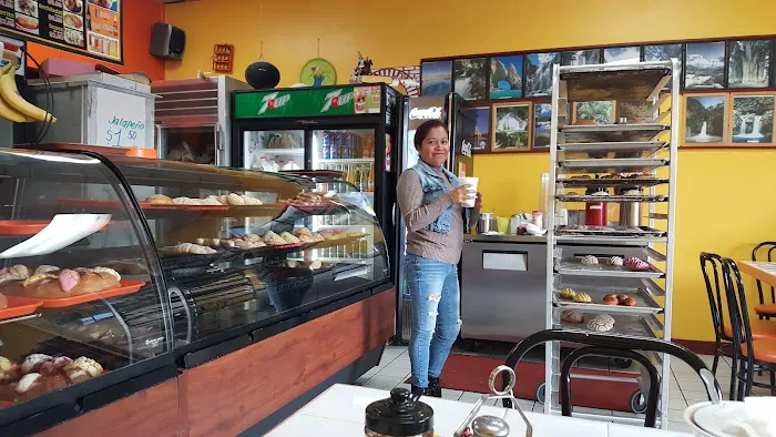 Rosales Mexican Food Bakery Picture 1