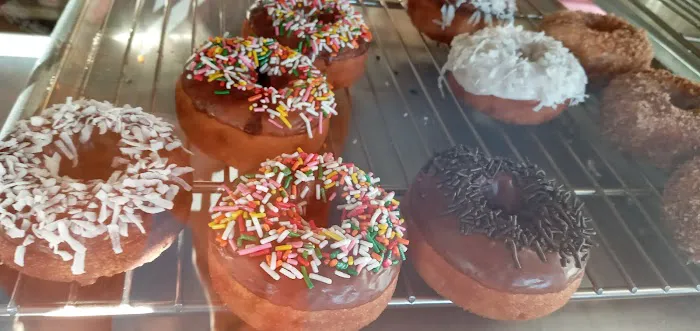 D K's Donuts/ FISH GAME Picture 6