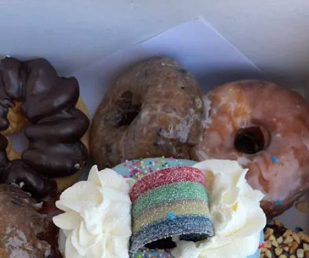 D K's Donuts/ FISH GAME