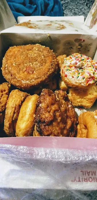 Supreme Donuts Picture 2