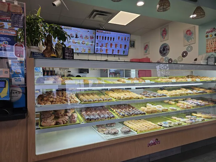 Dey's Donuts & Croissants Picture 4