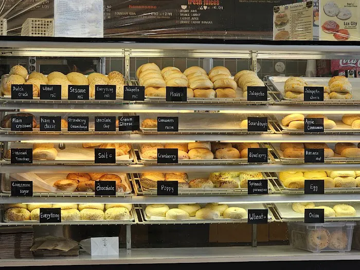 HB Bagels & Cafe Picture 4
