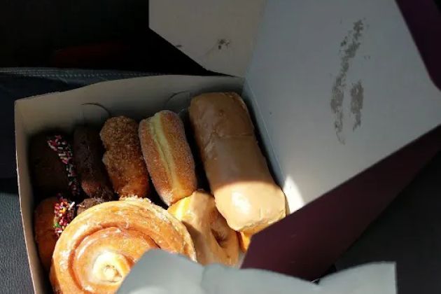 K & M Donuts