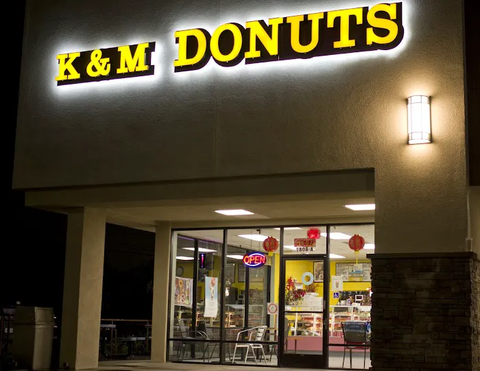 K & M Donuts Picture 7