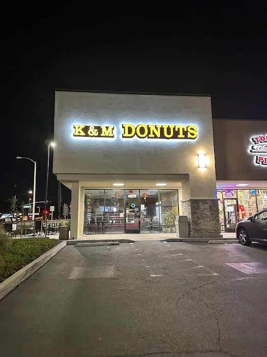 K & M Donuts Picture 3