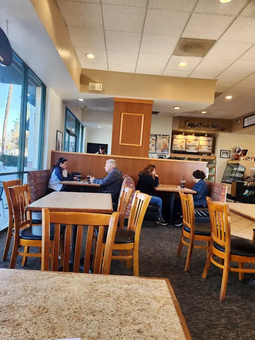 Avalon Bagels To Burgers Picture 5