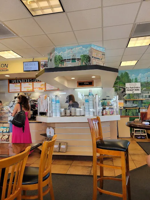 Avalon Bagels to Burgers Picture 1