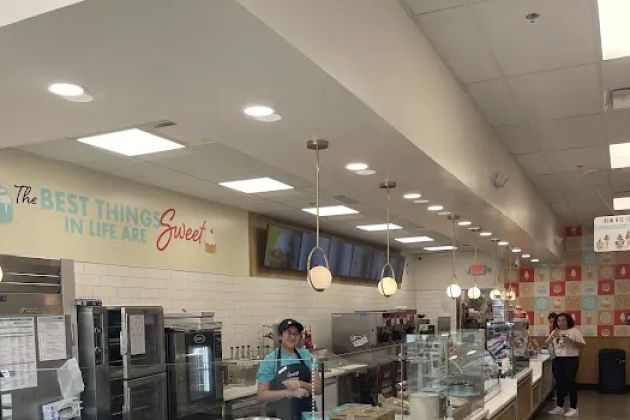 Cinnabon