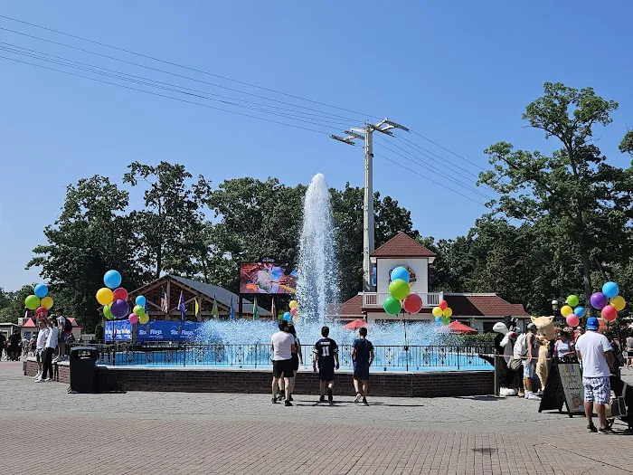 Six Flags Funnel Cake Factory Picture 7