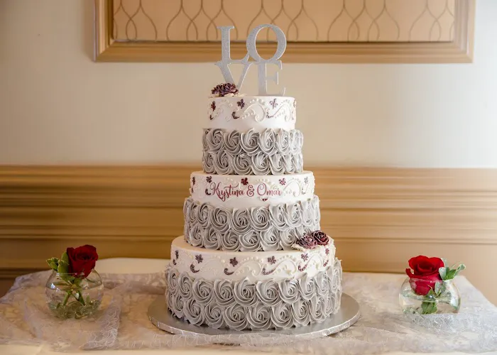 Fancy Cakes Picture 1