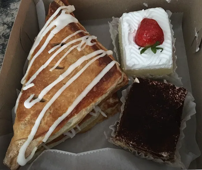 La Dolce Bakery Picture 6