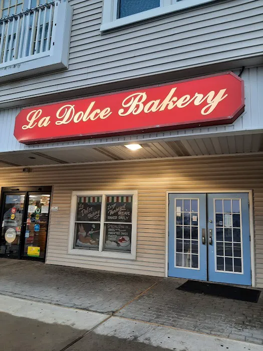 La Dolce Bakery Picture 5