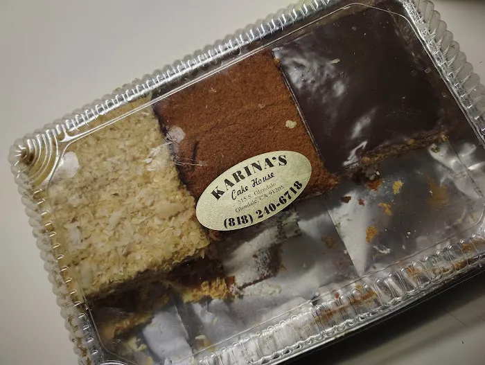 Karina's Cake House Picture 7