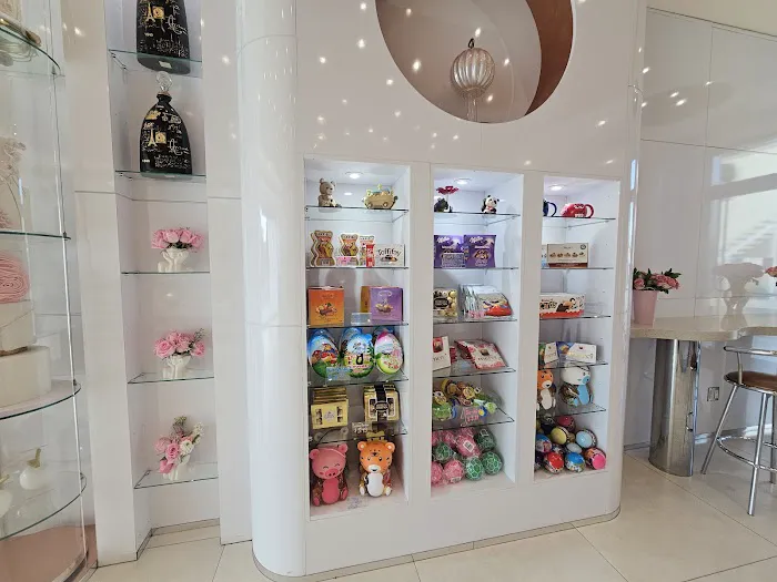 Karina's Cake House Picture 4