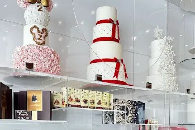 Karina's Cake House