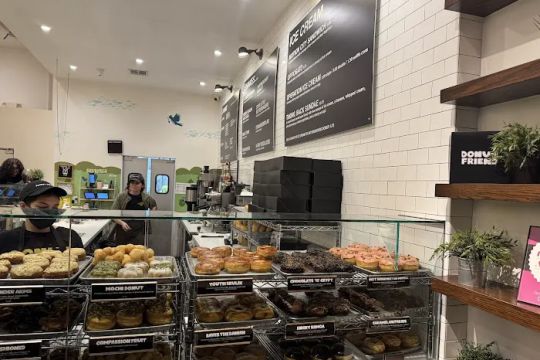Donut Friend - Highland Park