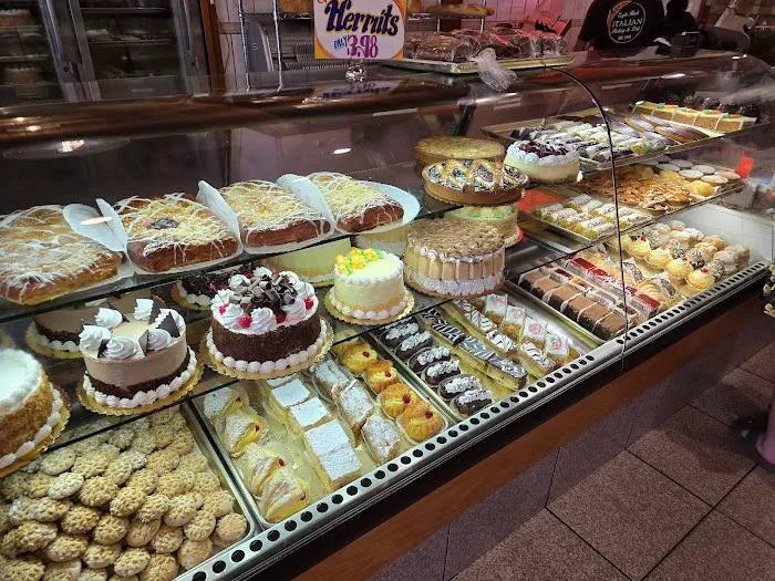 Eagle Rock Italian Bakery & Deli Picture 9