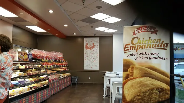 Red Ribbon Bakeshop Picture 1