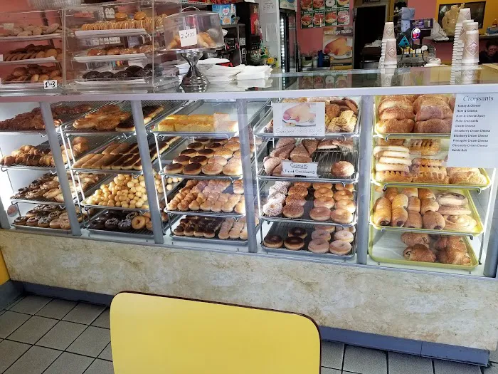 Christina's Donuts Picture 6