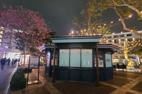 Cinnabon