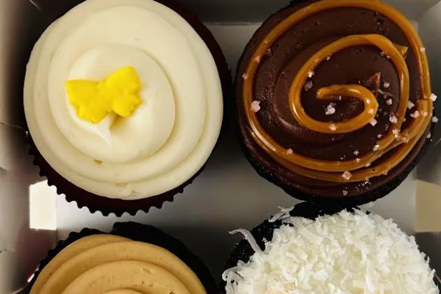 Dots Cupcakes & Cafe