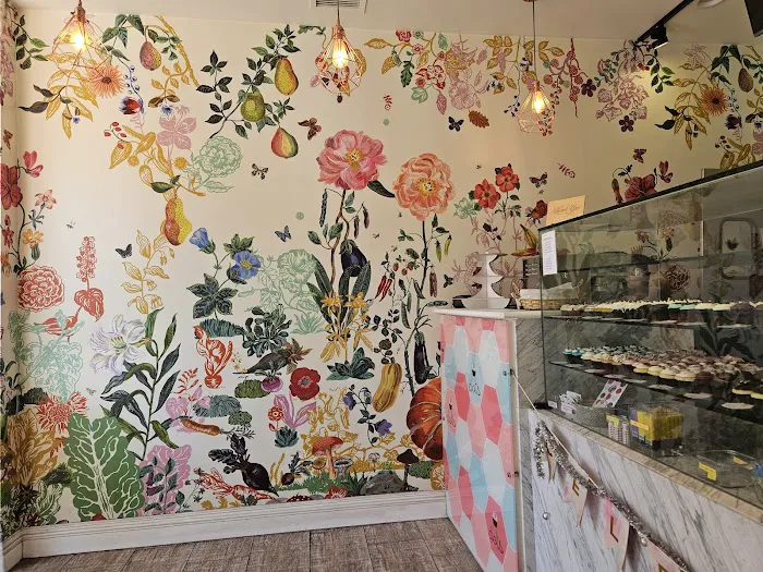 Dots Cupcakes & Cafe Picture 10