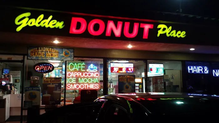 Golden Donuts Place Picture 1