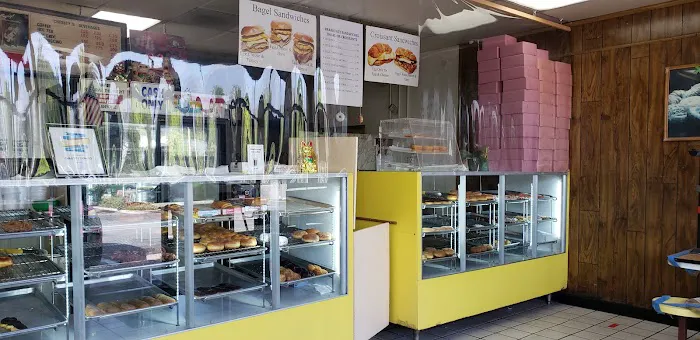 Christy's Donuts Picture 5