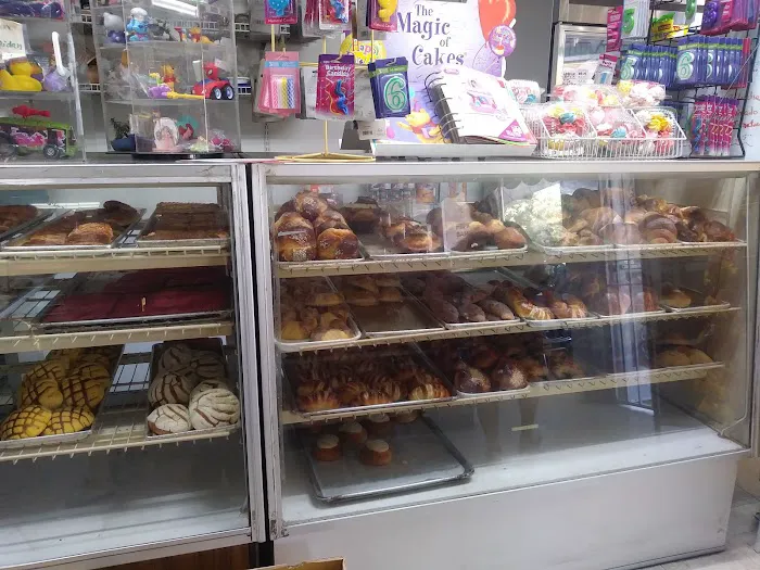 Sonia's Bakery Central American Picture 3