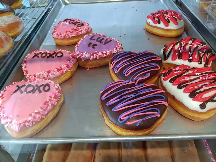 Cafe Donuts and smoothies Picture 3