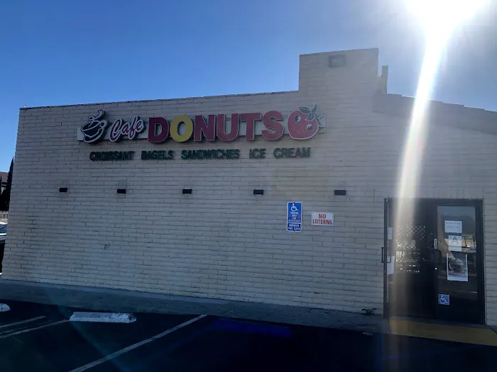 Cafe Donuts and smoothies Picture 1