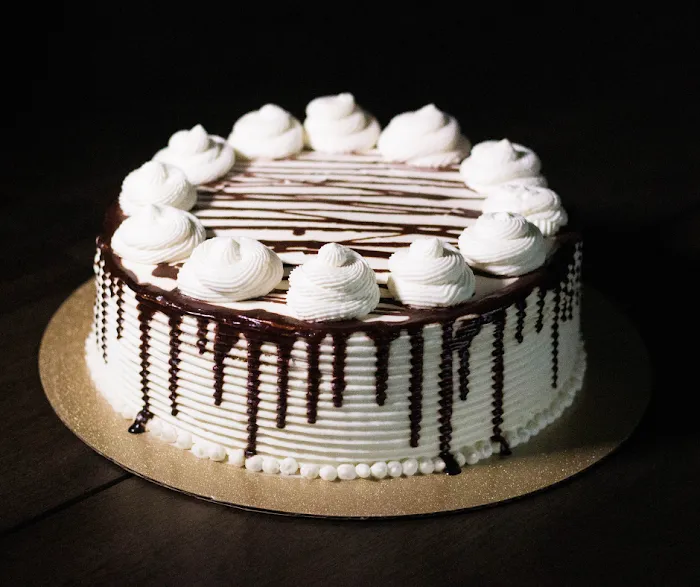 LB Cake Stop Picture 5